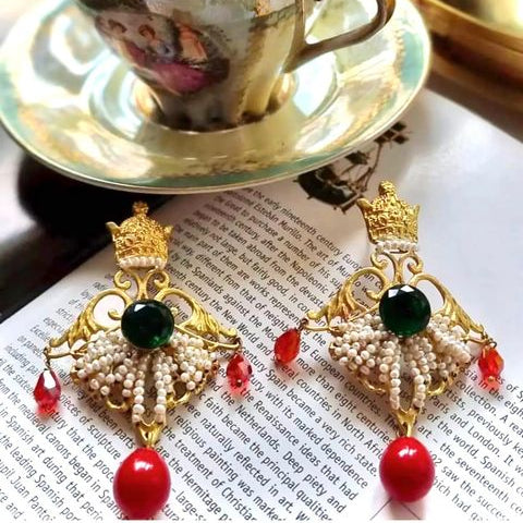 FARAH, Majestic Persian Crown-Inspired Pearl Earrings for All Occasions