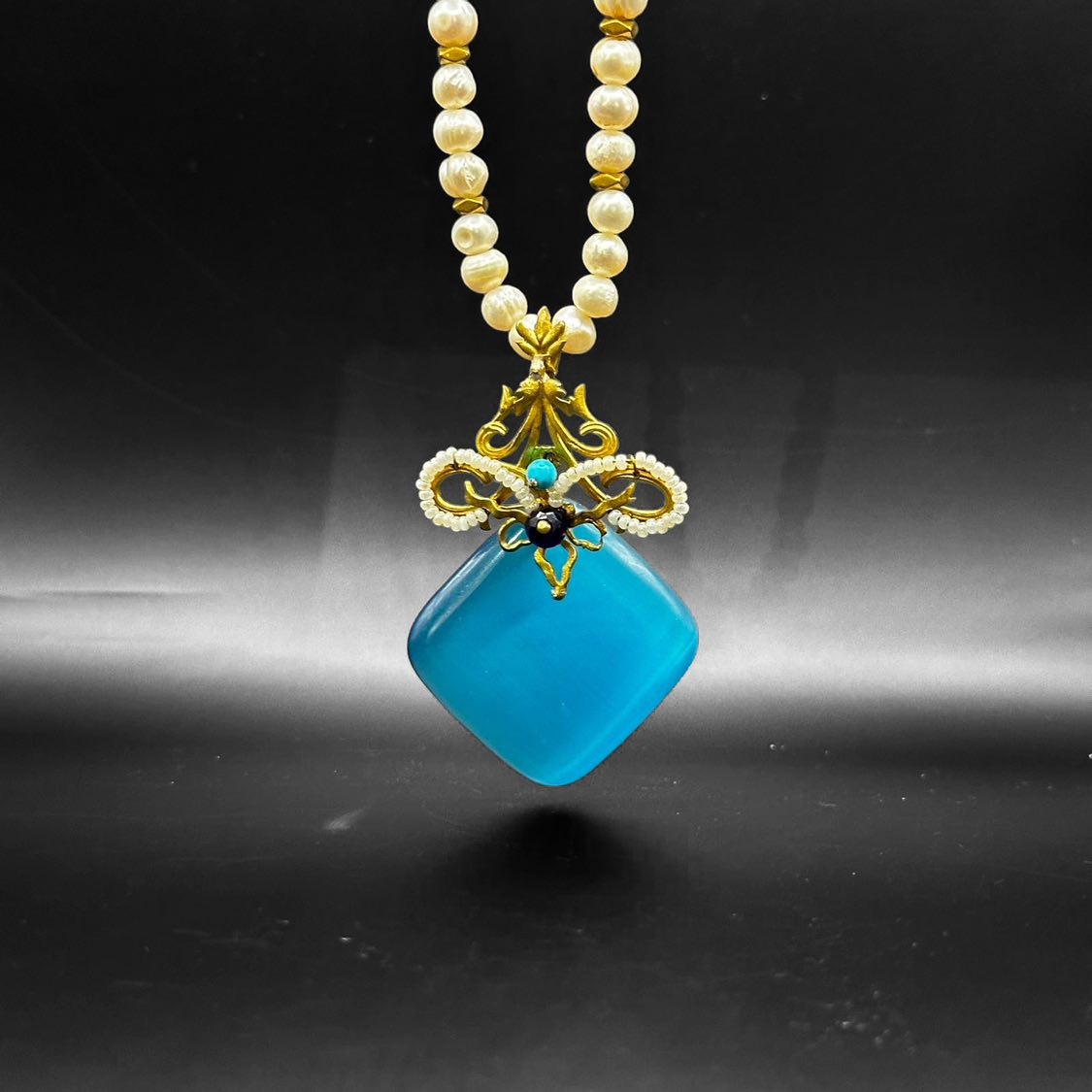 EYE OF THE SEAS, Azure Elegance Chandelier Earrings and Necklace Set