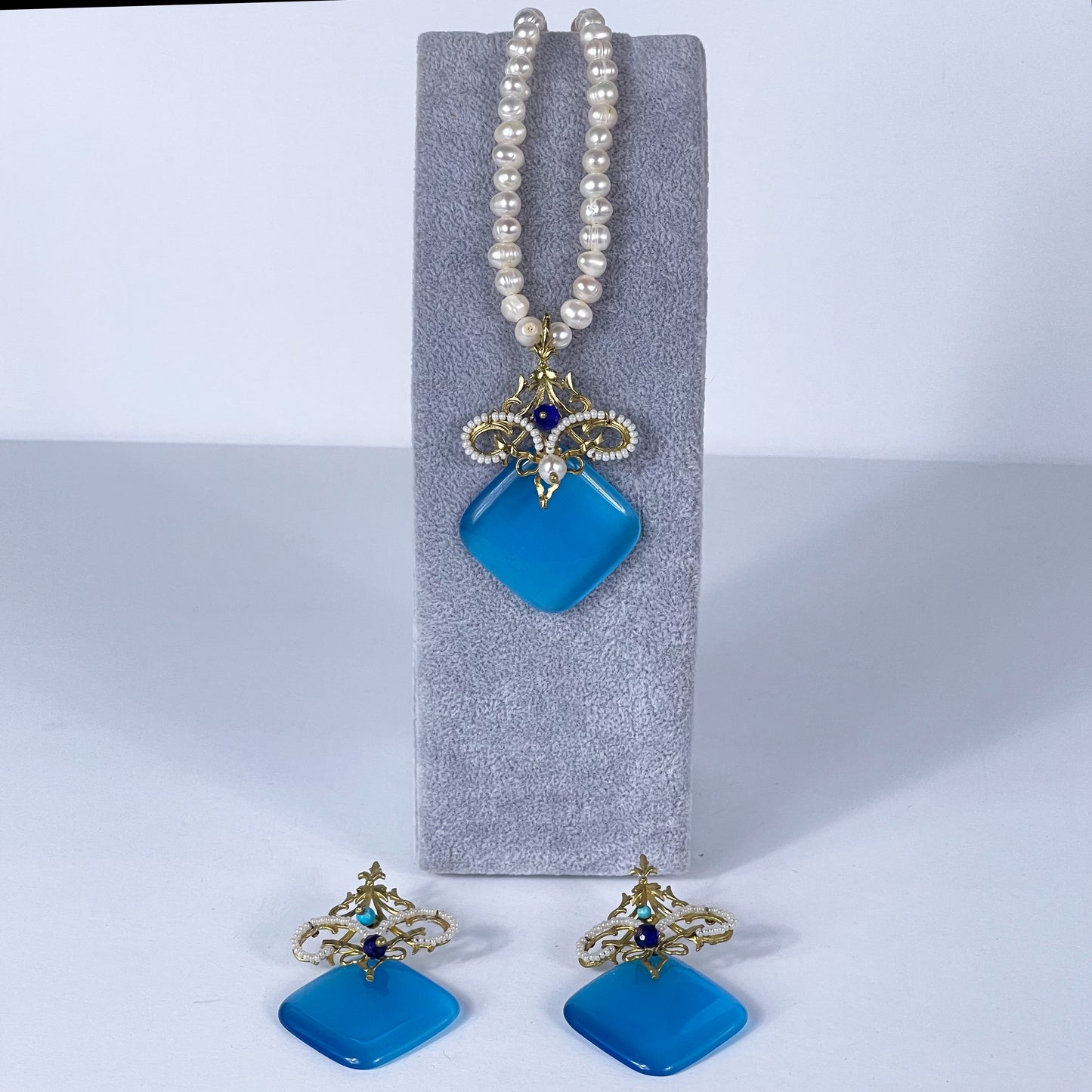 EYE OF THE SEAS, Azure Elegance Chandelier Earrings and Necklace Set