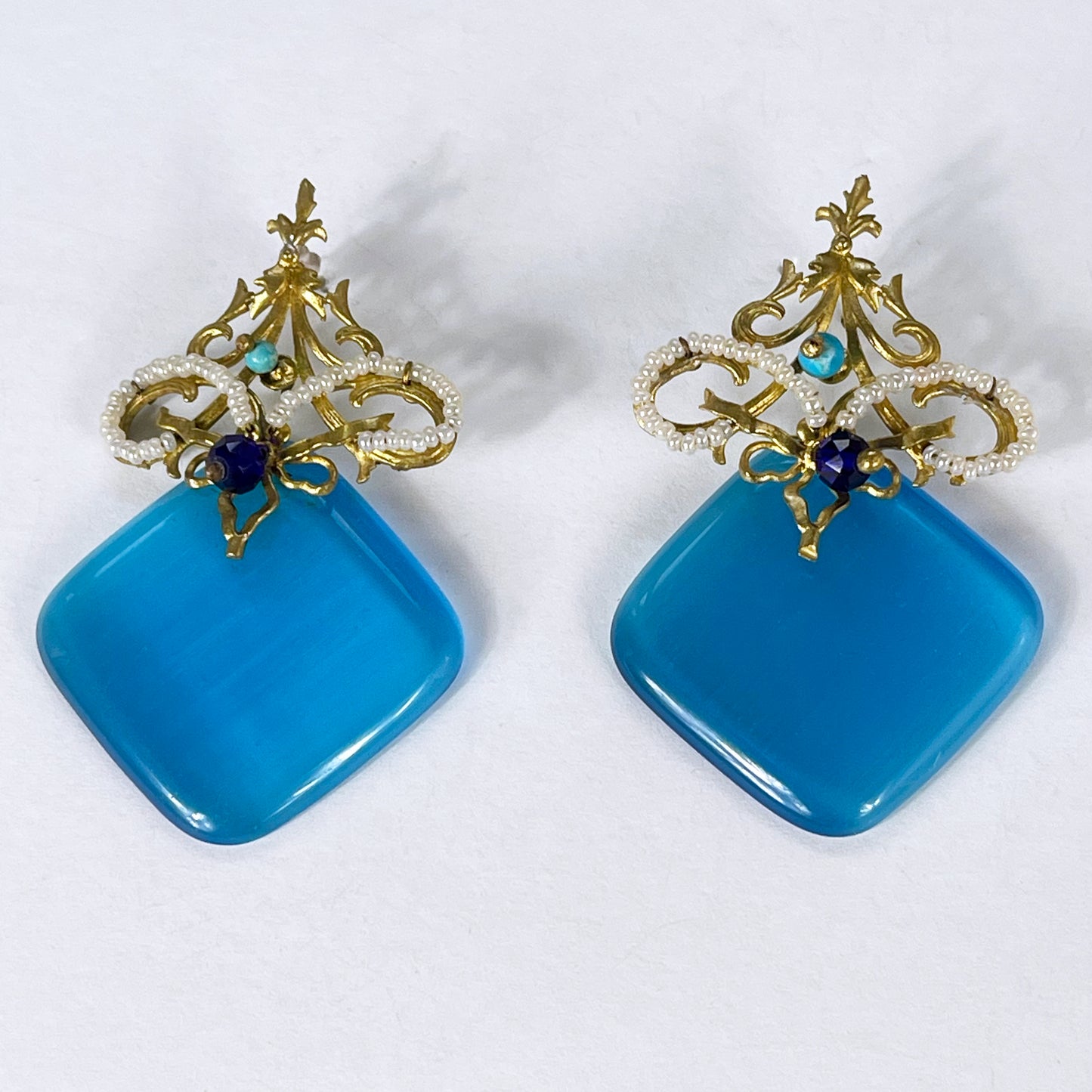 EYE OF THE SEAS, Azure Elegance Chandelier Earrings and Necklace Set