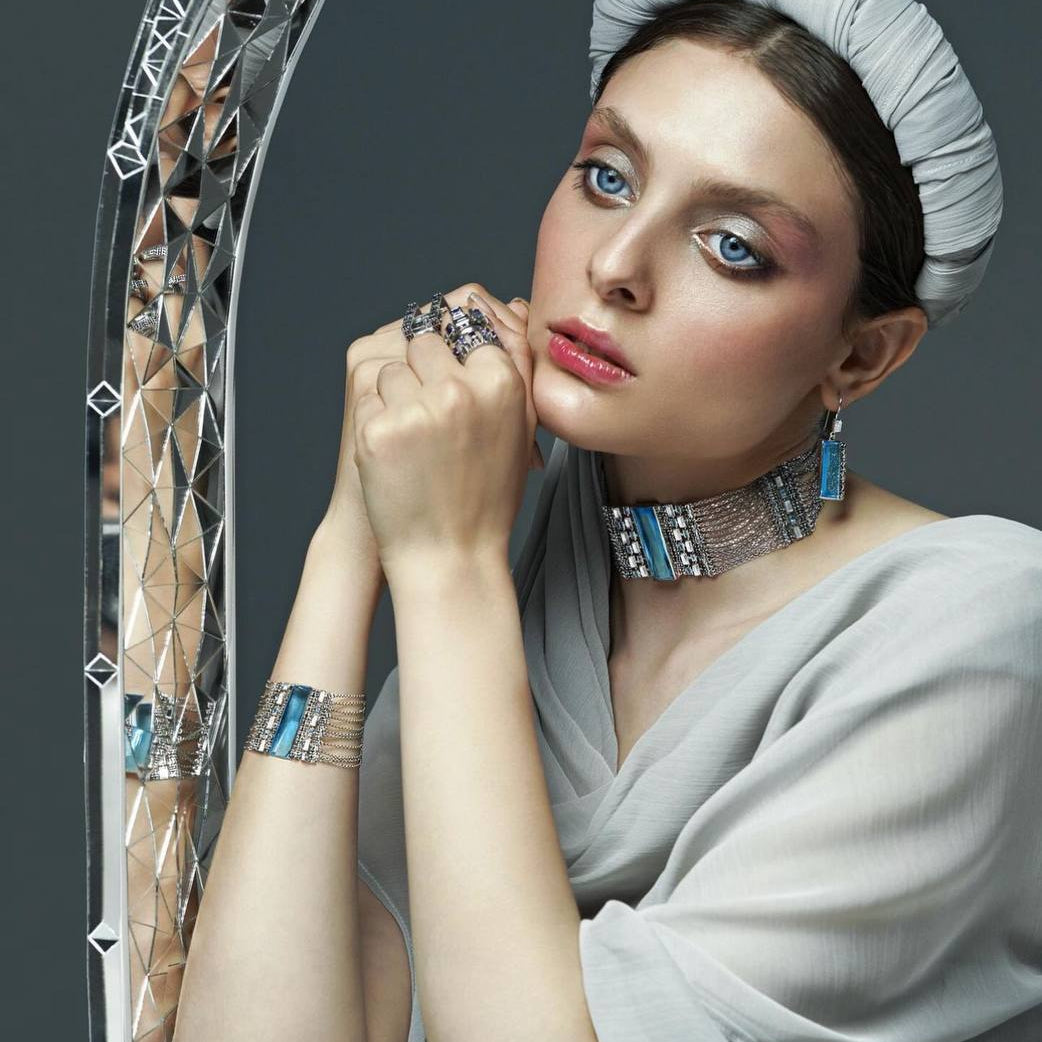 Mirror Hall Jewelry Set
