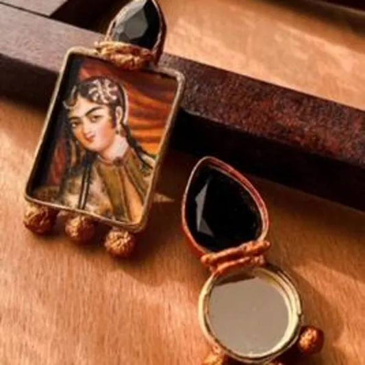 Royal Portrait Earrings