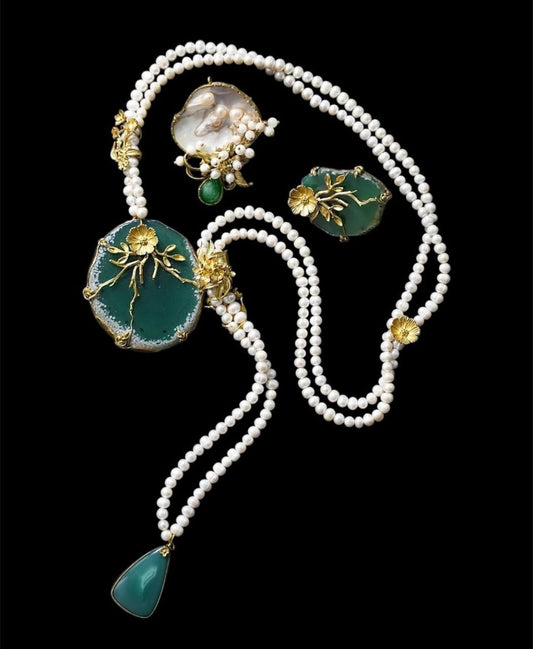 Emerald Blossom Pearl Necklace & Ring Set