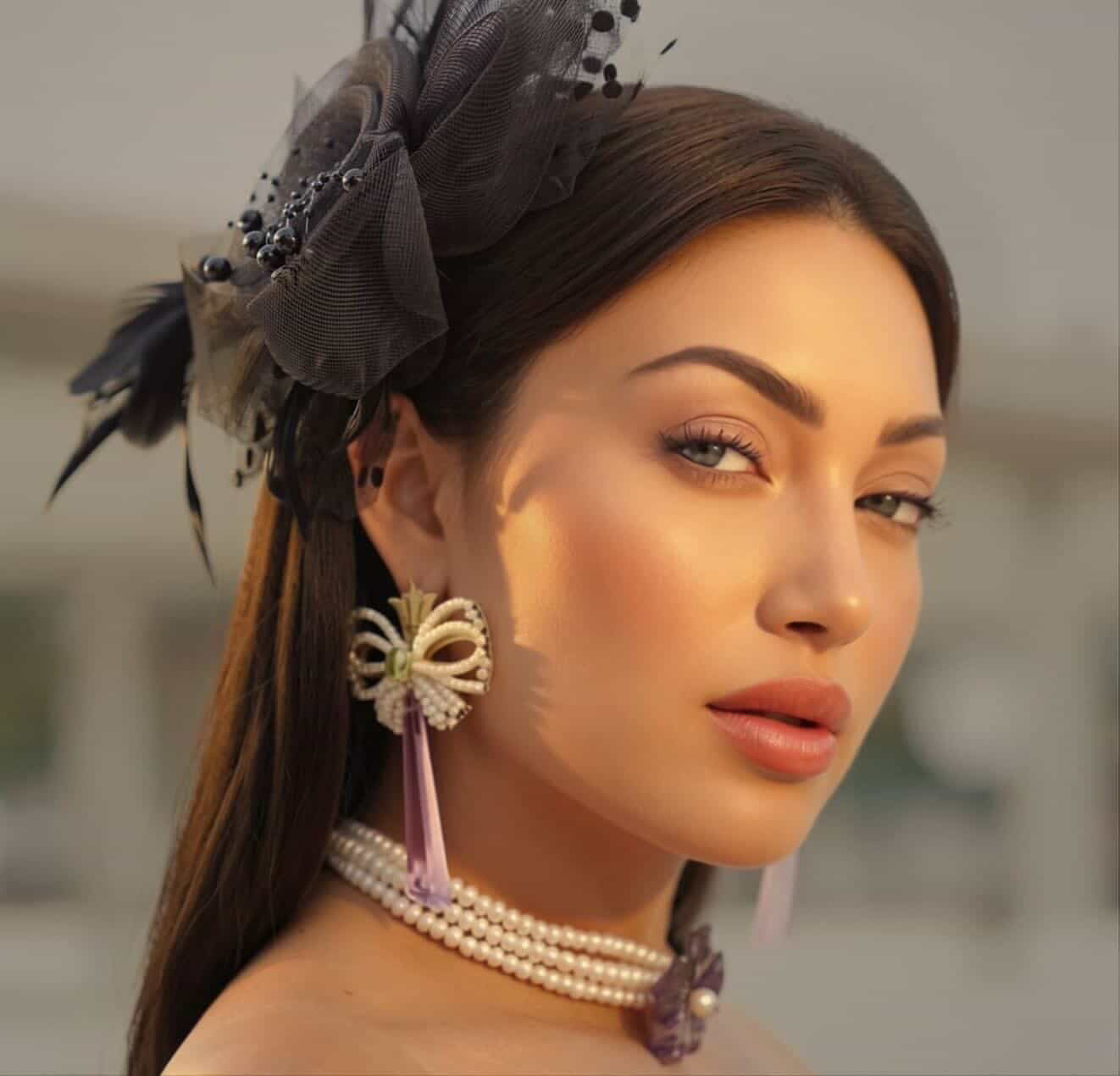Beautiful handmade earrings and choker . With natural pearls and Amethyststone