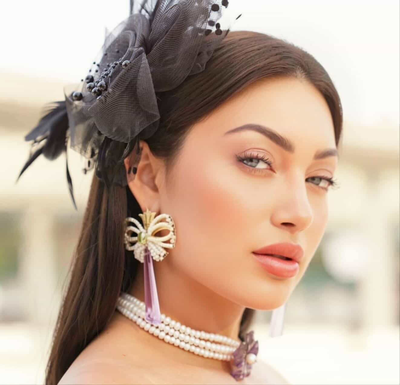 Beautiful handmade earrings and choker . With natural pearls and Amethyststone