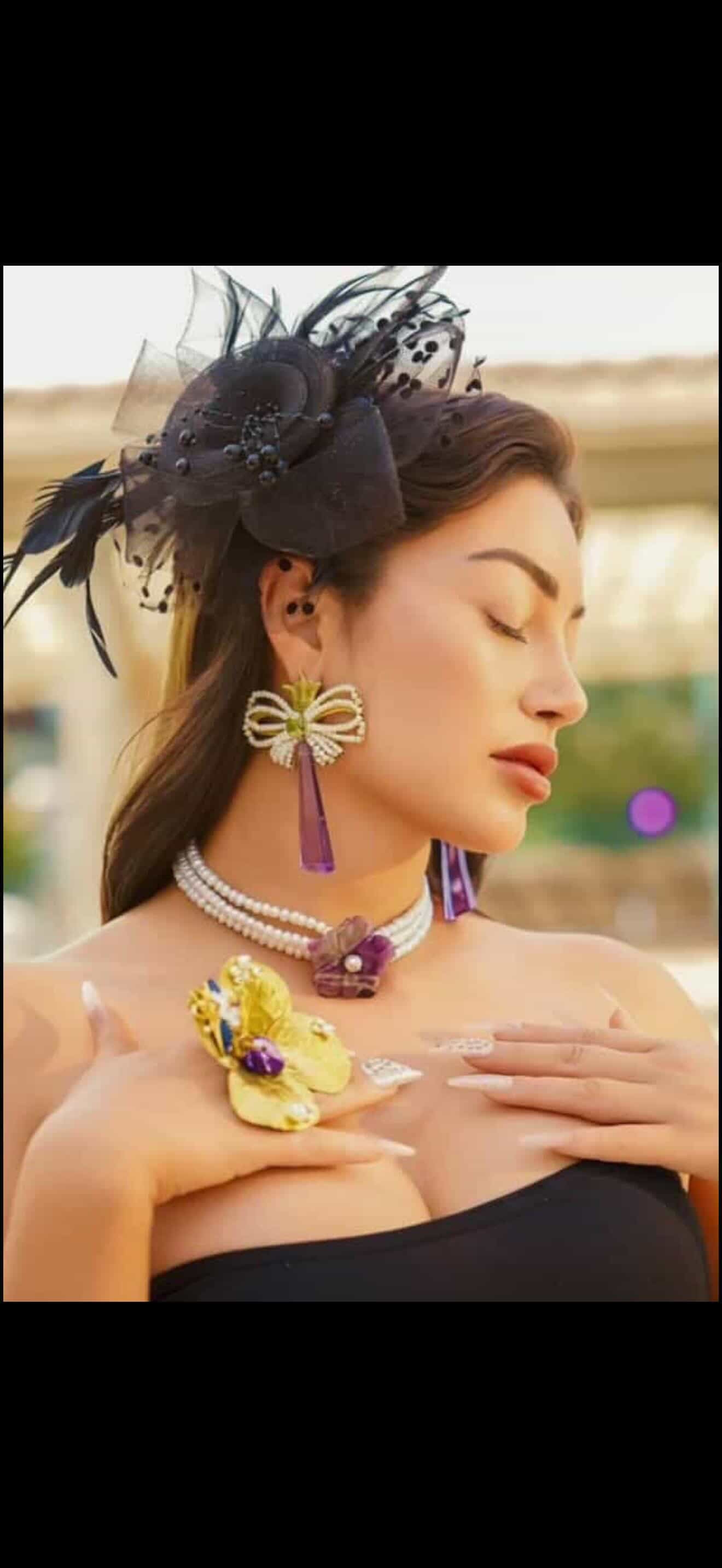 Beautiful handmade earrings and choker . With natural pearls and Amethyststone